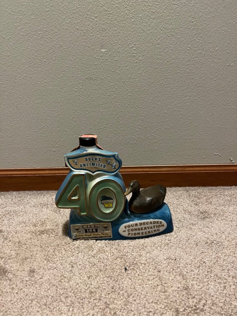 1977 Jim Beam 40th Anniversary Ducks Unlimited Decanter A1228